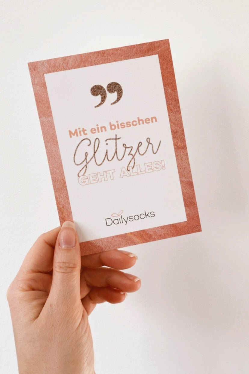 Postkarte "Mit ein bisschen Glitzer geht alles!"